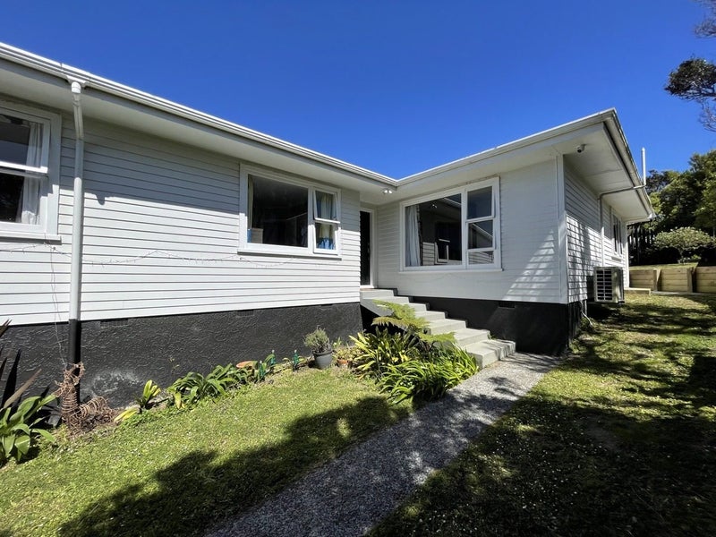 6 Alder Place, Newlands, Wellington - Carousel 21