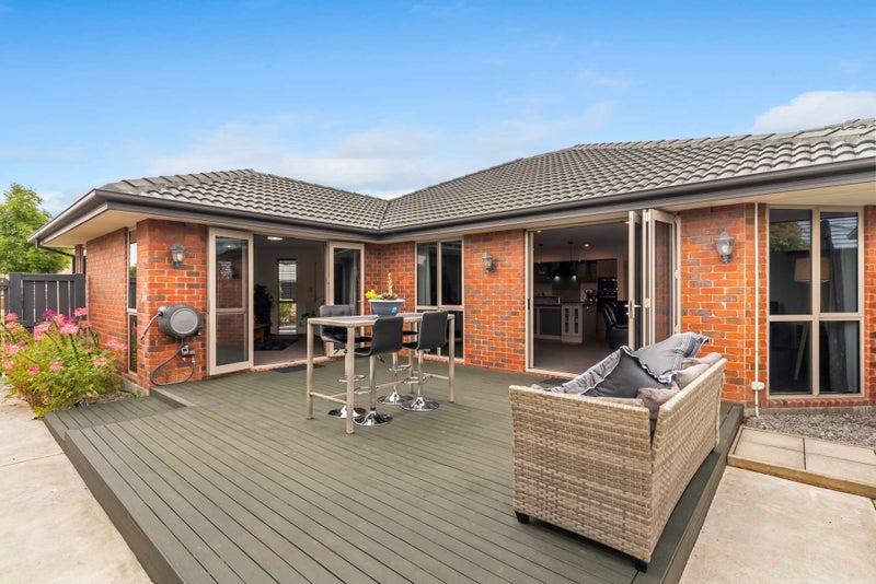 12 Cunneen Place, Aidanfield, Christchurch - Carousel 2