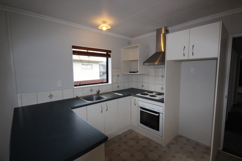 19A Cedar Grove, Highbury, Palmerston North - Carousel 2