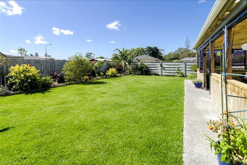 1 Aitkenhead Court, Parakai, Helensville - Carousel 10