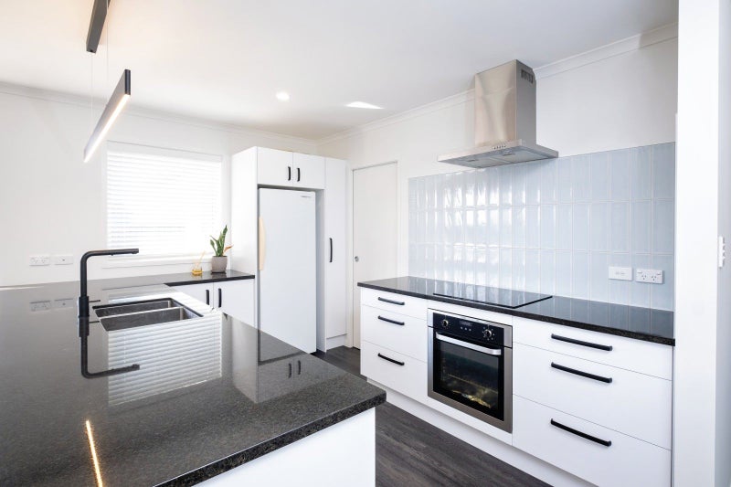 36 Arbuckle Road, Frimley, Hastings - Carousel 2