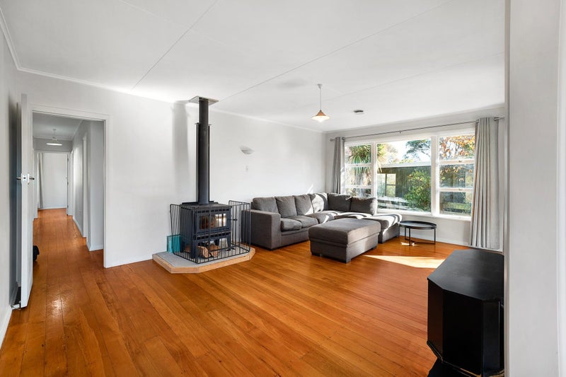 7 Clifton Road, Takaka - Carousel 1