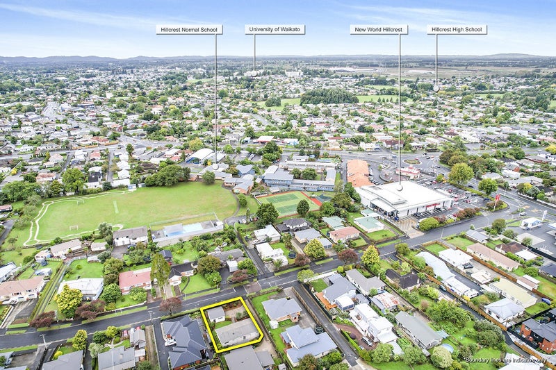 18 McCracken Avenue, Hillcrest, Hamilton - Carousel 19