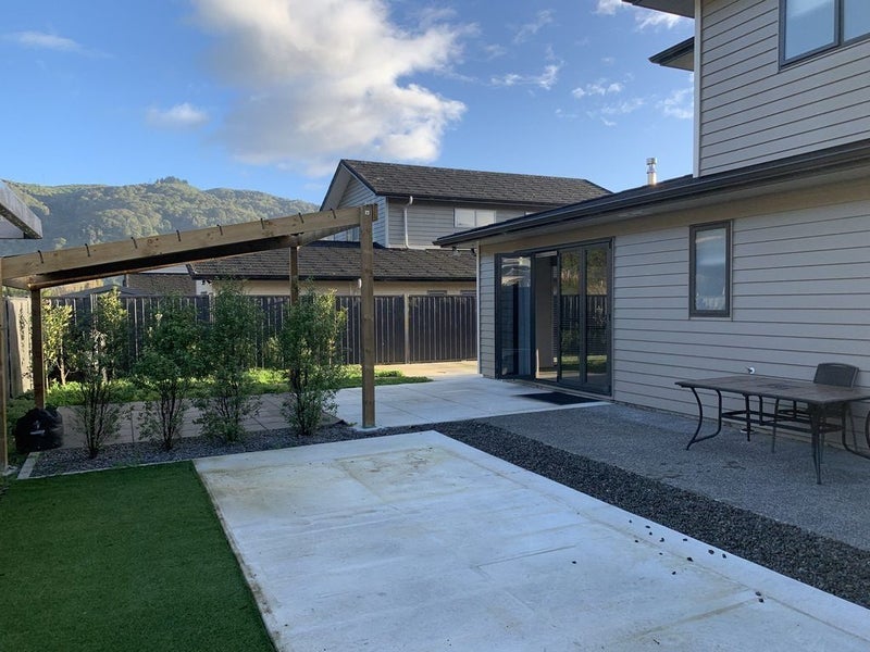 17 Somerby Mews, Silverstream, Upper Hutt - Carousel 14