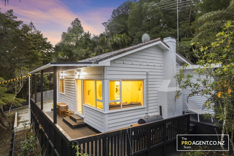 74 Warner Park Avenue, Laingholm, Auckland - Carousel 1