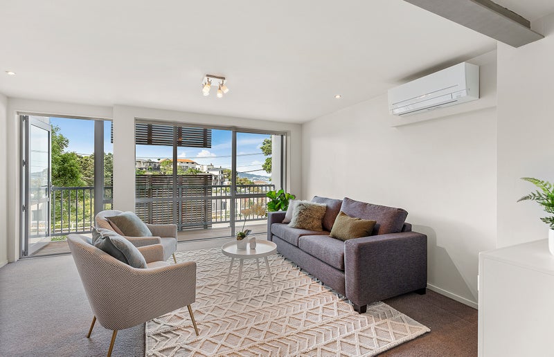 1/142 Onslow Road, Khandallah, Wellington - Carousel 2