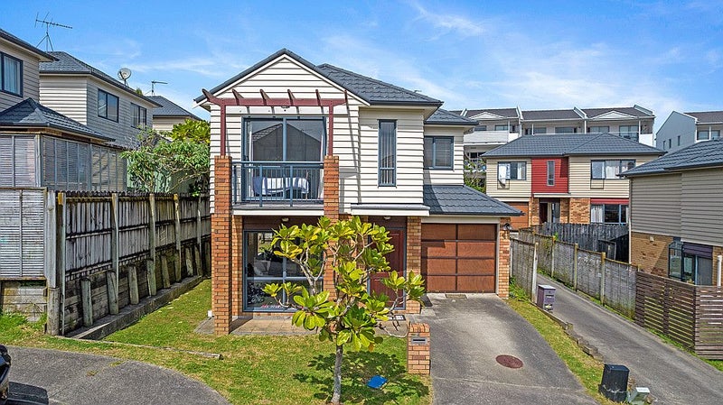 4 Lavender Garden Lane, Oteha, Auckland - Carousel 2