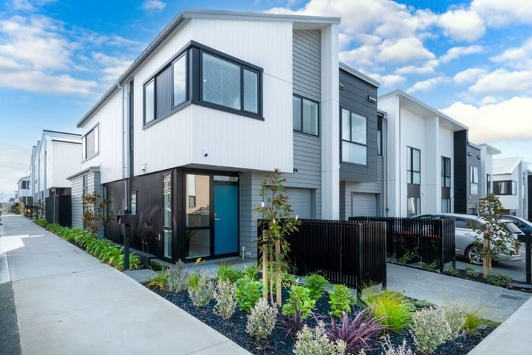 14 David Carnegie Road, Hobsonville, Auckland - Carousel 1