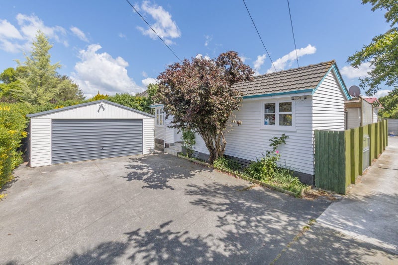 1/11 Hollyford Avenue, Bryndwr, Christchurch - Carousel 1
