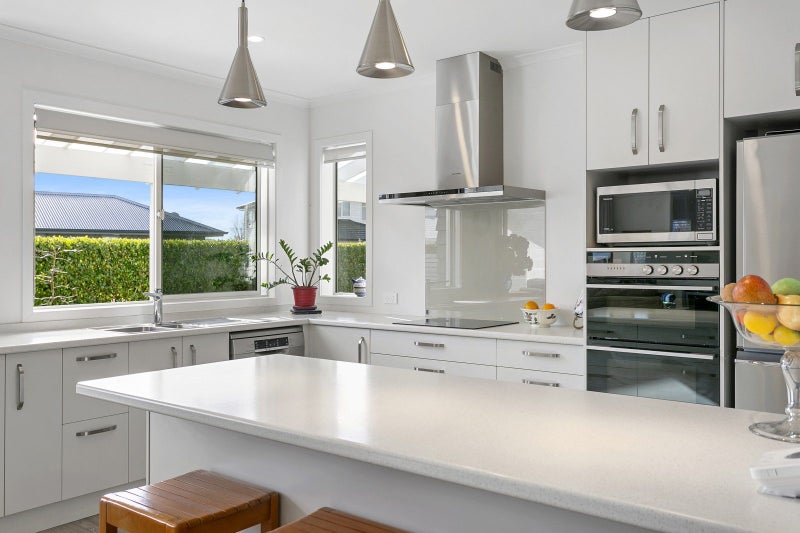 31 Huka Heights Drive, Rangatira Park, Taupo - Carousel 1