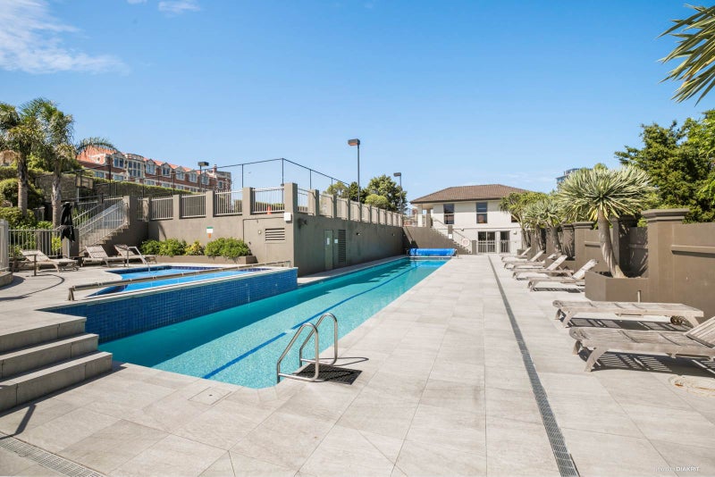 108/135 Grafton Road, Grafton, Auckland - Carousel 1