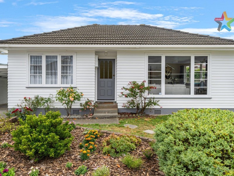 145A Stokes Valley Road, Stokes Valley, Lower Hutt - Carousel 2