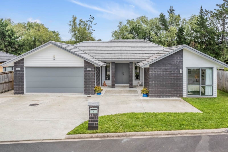 7 Glory Way, Buckland, Pukekohe - Carousel 1