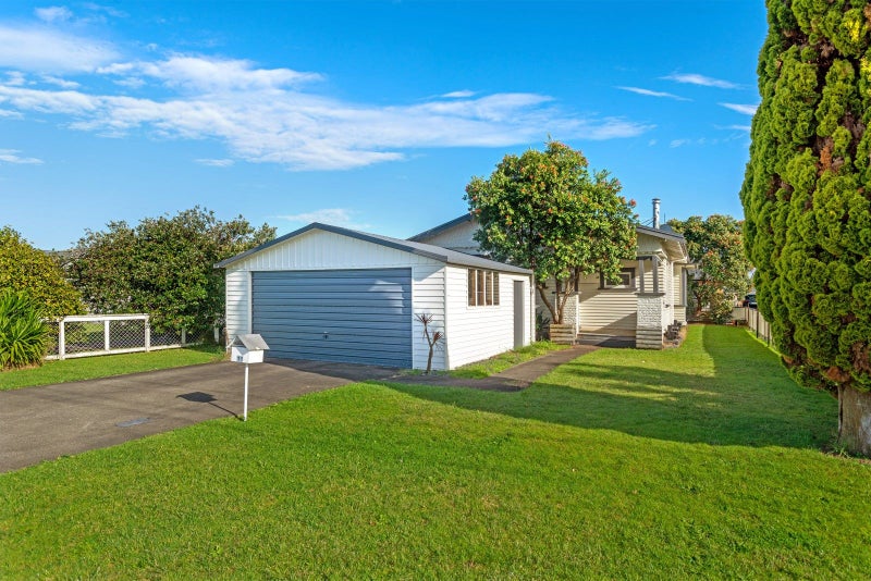 11 Hunter Street, Te Hapara, Gisborne - Carousel 2