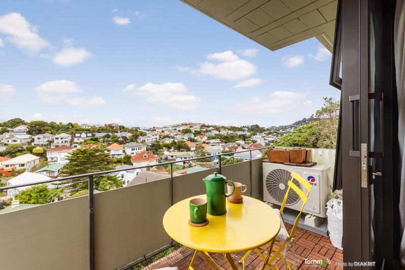 7/138 Hataitai Road, Hataitai, Wellington - Carousel 1