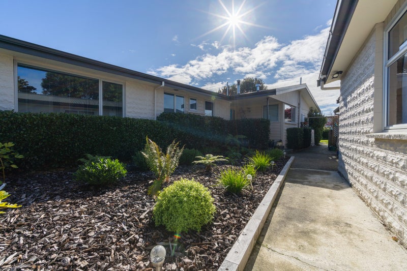 16 Henry Street, Te Anau, Te Anau - Carousel 2