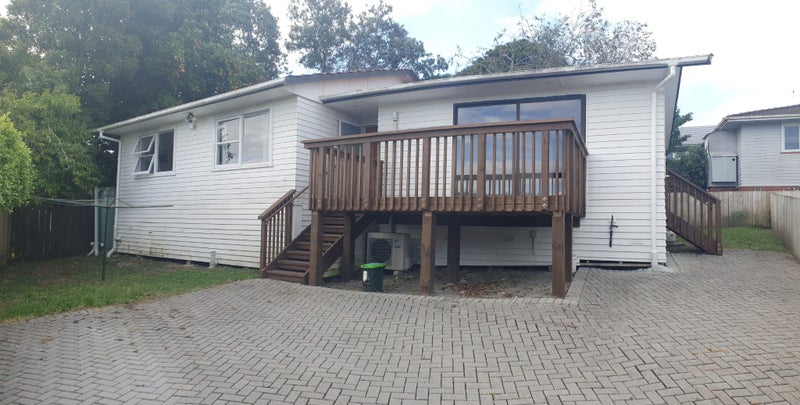 22A Hilling Street, Titirangi, Auckland - Carousel 2