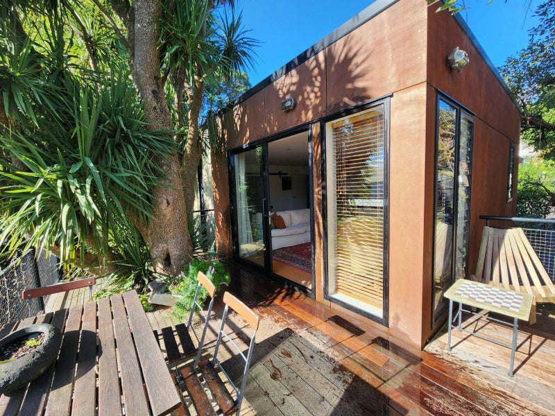 1/66 Powderham Street, New Plymouth, New Plymouth - Carousel 1