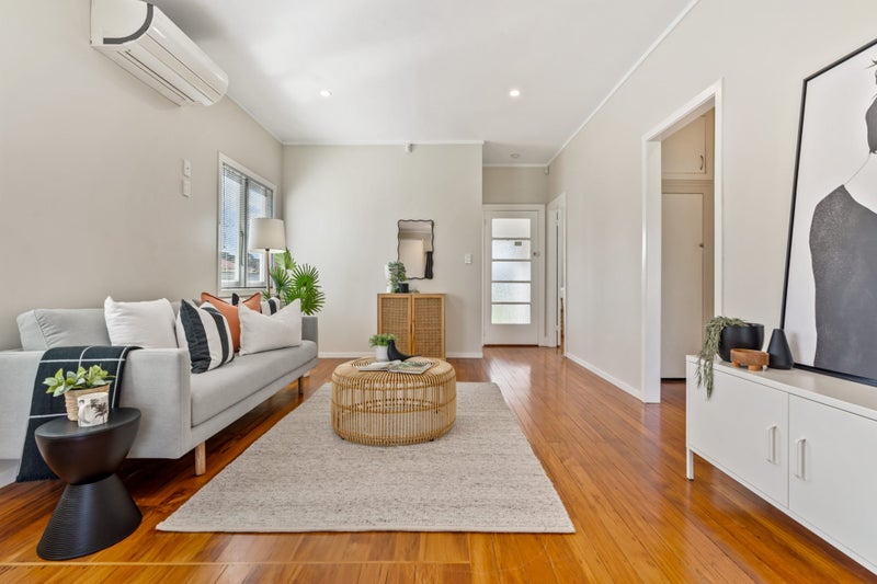 2 Cooke Street, Avenues, Whangarei - Carousel 1