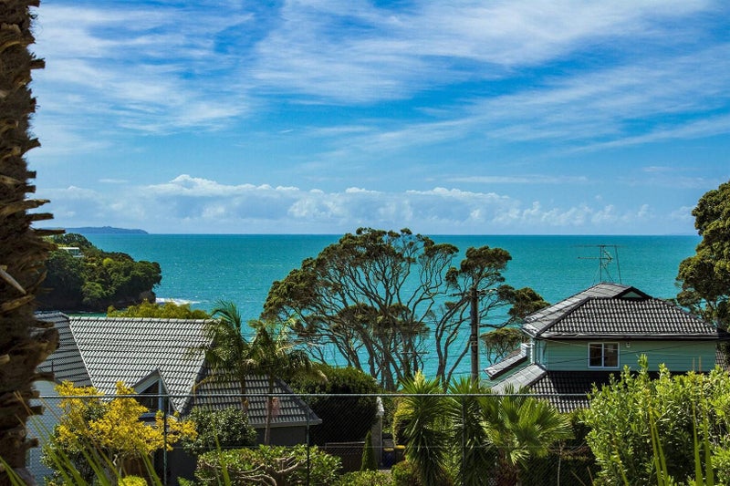 16 Bournemouth Terrace, Murrays Bay, Auckland - Carousel 18