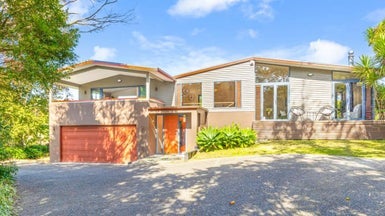 103 Shaw Road, Oratia, Auckland - Carousel 1