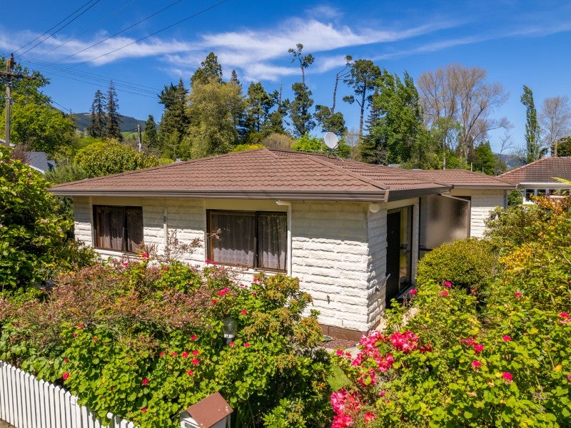 10 Hobhouse Street, Stoke, Nelson - Carousel 1