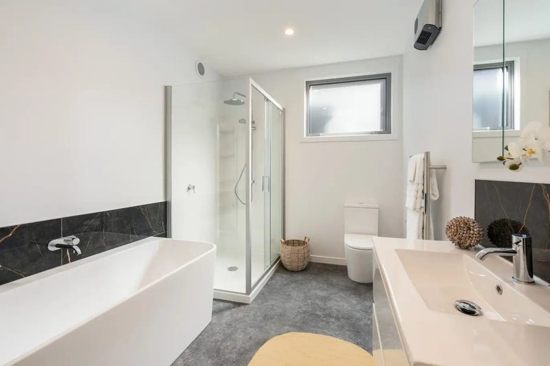 224 Kenmure Road, Kenmure, Dunedin - Carousel 1