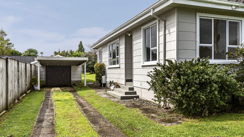 60 Wallath Road, Westown, New Plymouth - Carousel 1