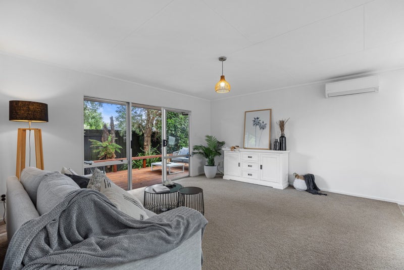 10C Emerald Place, Papamoa Beach, Papamoa - Carousel 1