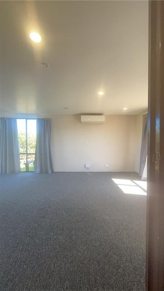 26 Heathdale Crescent, Papakura, Papakura - Carousel 2