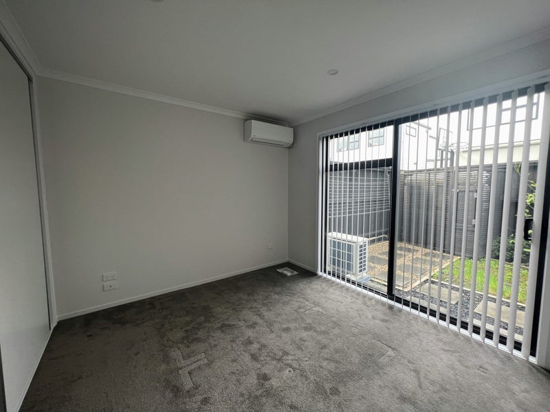 5 Wai Place, Westgate, Auckland - Carousel 6