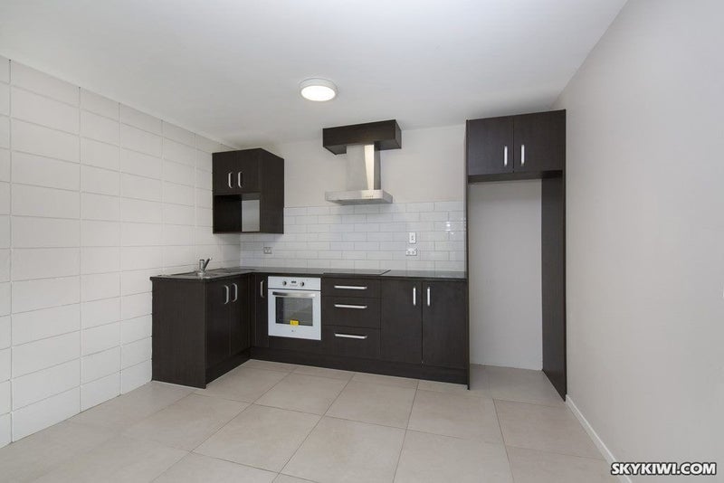 13 Bejoy Rise, East Tamaki Heights, Auckland - Carousel 2