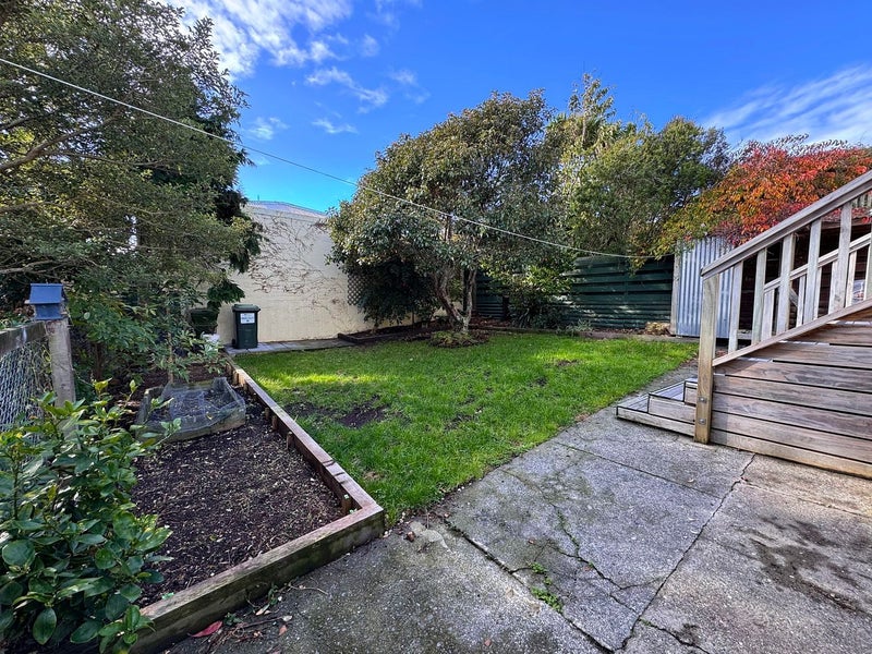 8 Stirling Street, Berhampore, Wellington - Carousel 20