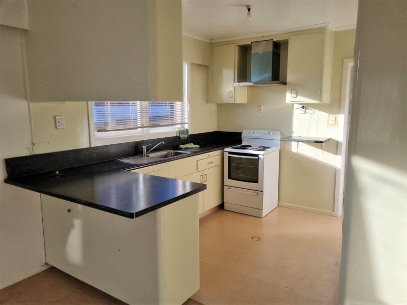 1/22 Hillcrest Avenue, Hillcrest, Auckland - Carousel 2