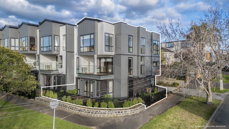 114C Patteson Avenue, Mission Bay, Auckland - Carousel 1