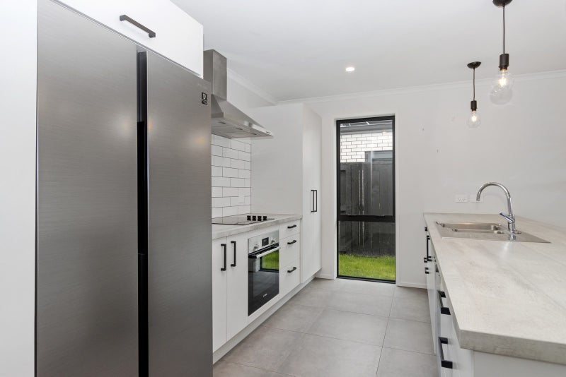 8 Trewern Avenue, Chartwell, Hamilton - Carousel 2