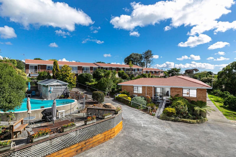 23/16 Willerton Avenue, New Lynn, Auckland - Carousel 1