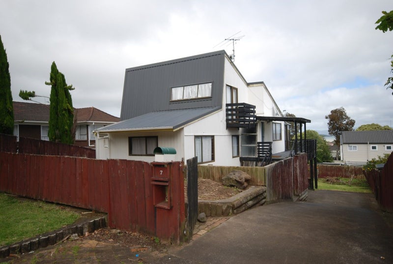 7 Kanohi Terrace, Mangere Bridge, Auckland - Carousel 1