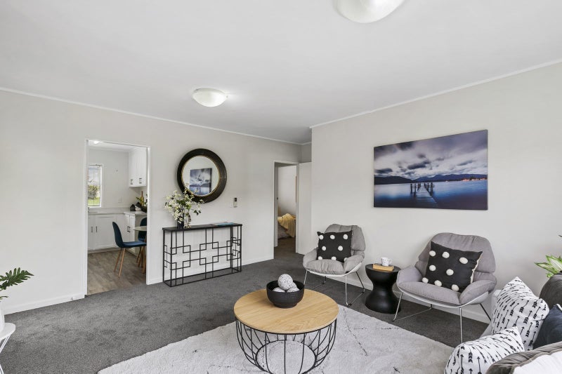 5/4 Overtoun Terrace, Hataitai, Wellington - Carousel 2