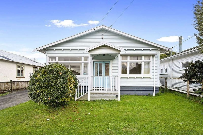 18 Cudby Street, Woburn, Lower Hutt - Carousel 1