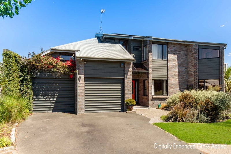 125 MacFarlane Street, Hamilton East, Hamilton - Carousel 2