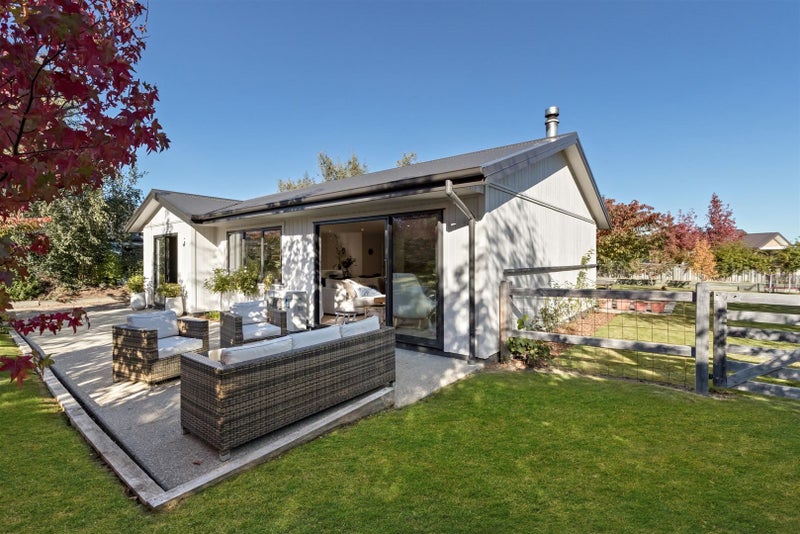 84 Nichol Street, Wanaka - Carousel 2