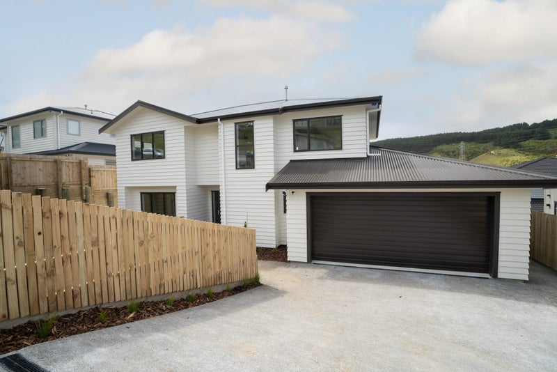 4 Swinton Place, Churton Park, Wellington - Carousel 1
