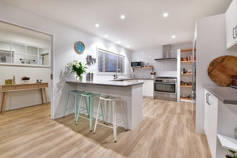 168 Centreway Road, Orewa, Orewa - Carousel 2