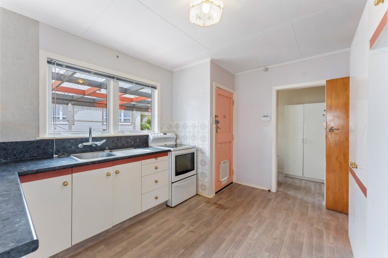 5 Kim Street, Wainuiomata, Lower Hutt - Carousel 2