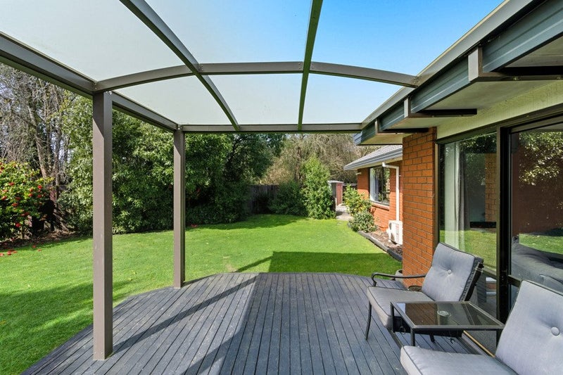 4 Hossack Close, Belfast, Christchurch - Carousel 2