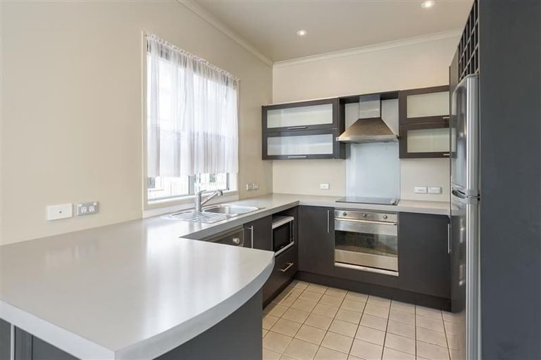 13/60 Owen Street, Newtown, Wellington - Carousel 2