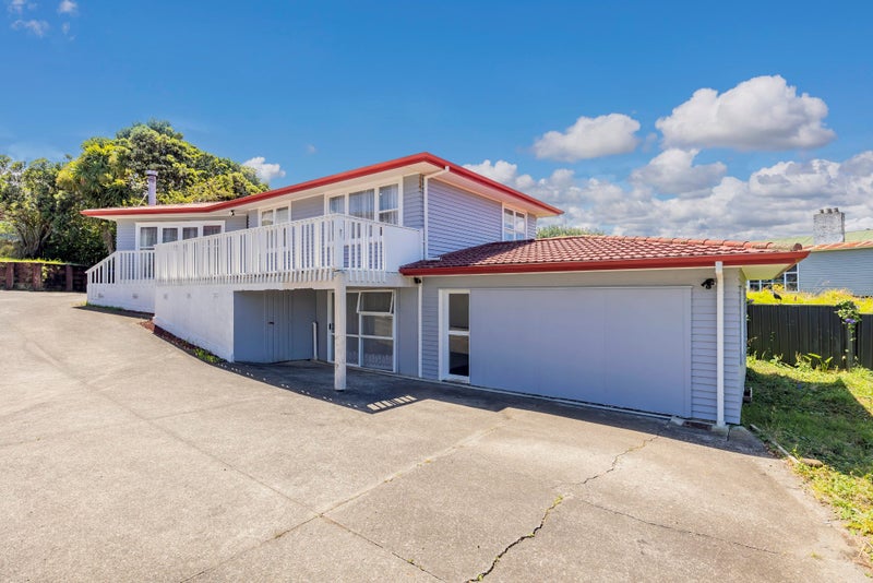 33 Hillview Avenue, New Windsor, Auckland - Carousel 2