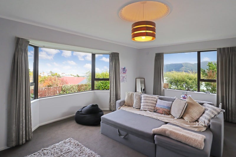 32A Outram Grove, Kelson, Lower Hutt - Carousel 1