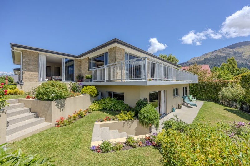 8A Elizabeth Street, Wanaka - Carousel 1